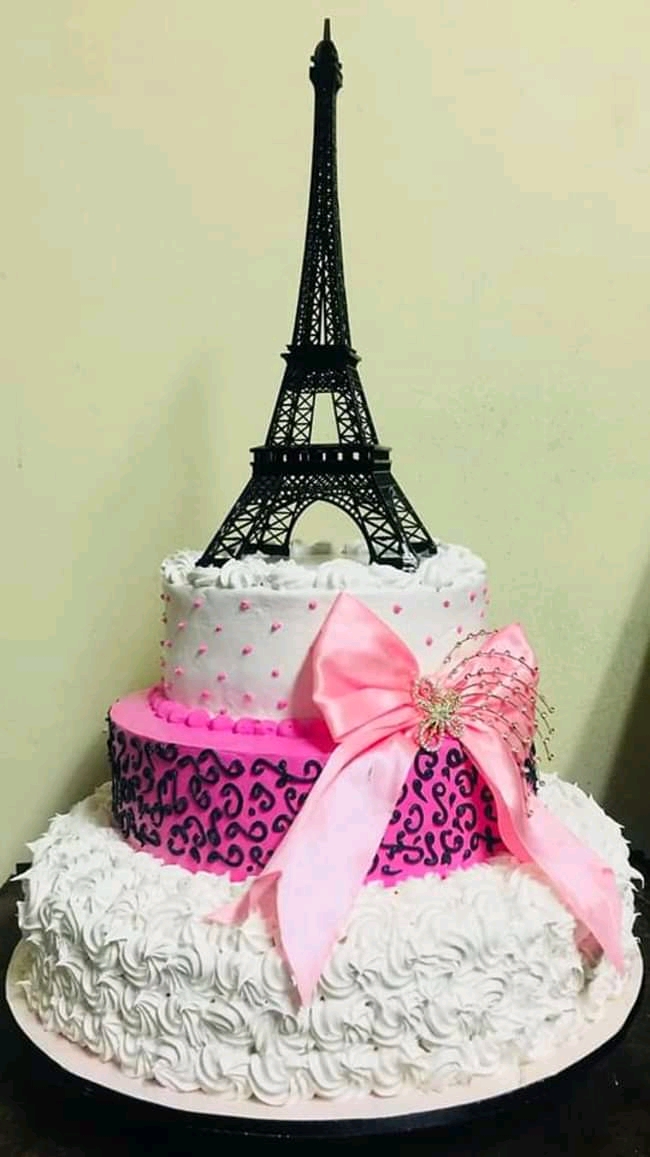 Cake con torre Eiffel